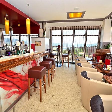 G.H. Knoll "Proellhofer" Cafe Bar Hills Hotel Фладниц ан дер Тайхалм Екстериор снимка